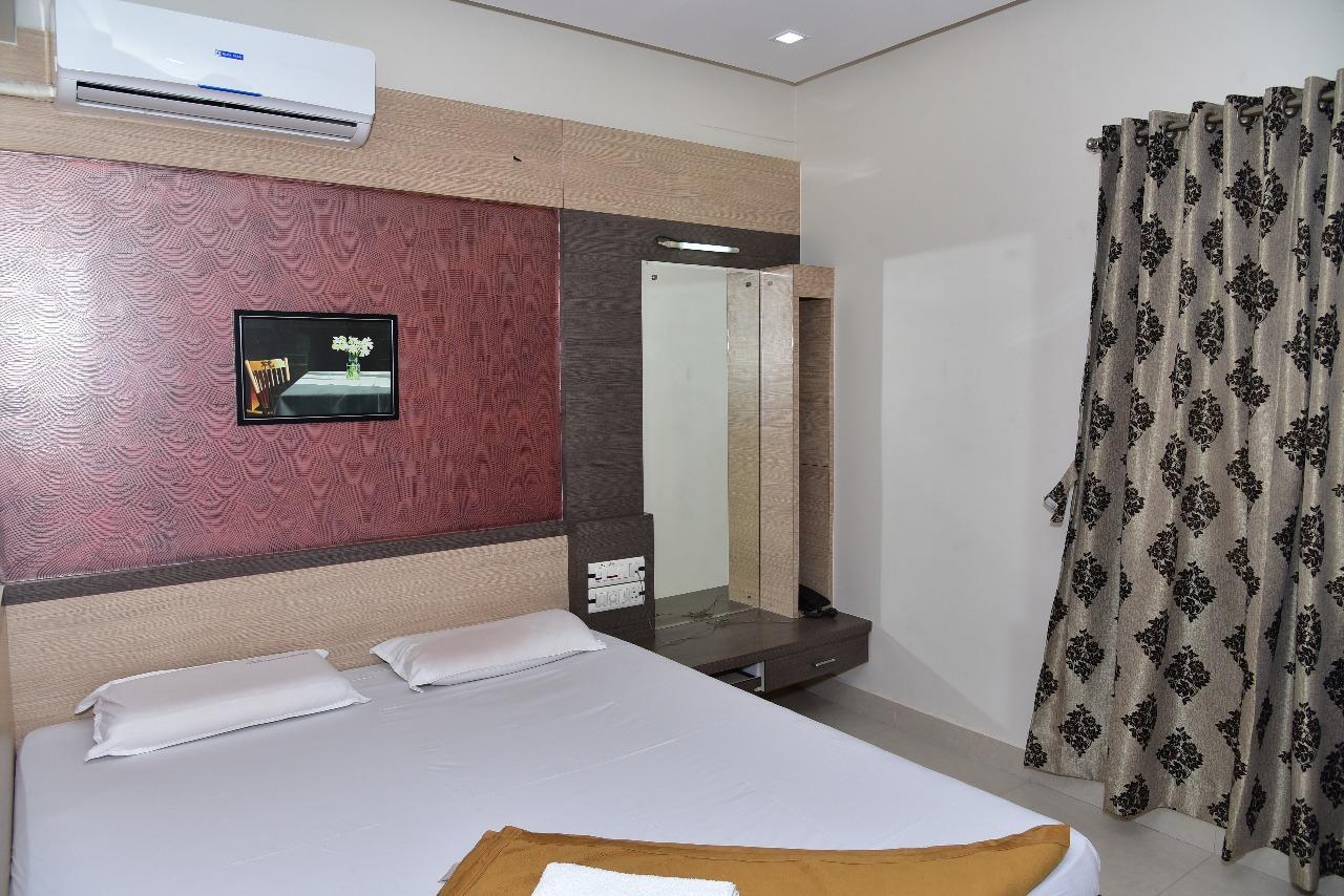 بيلاري Iroomz Dwaraka Residency المظهر الخارجي الصورة