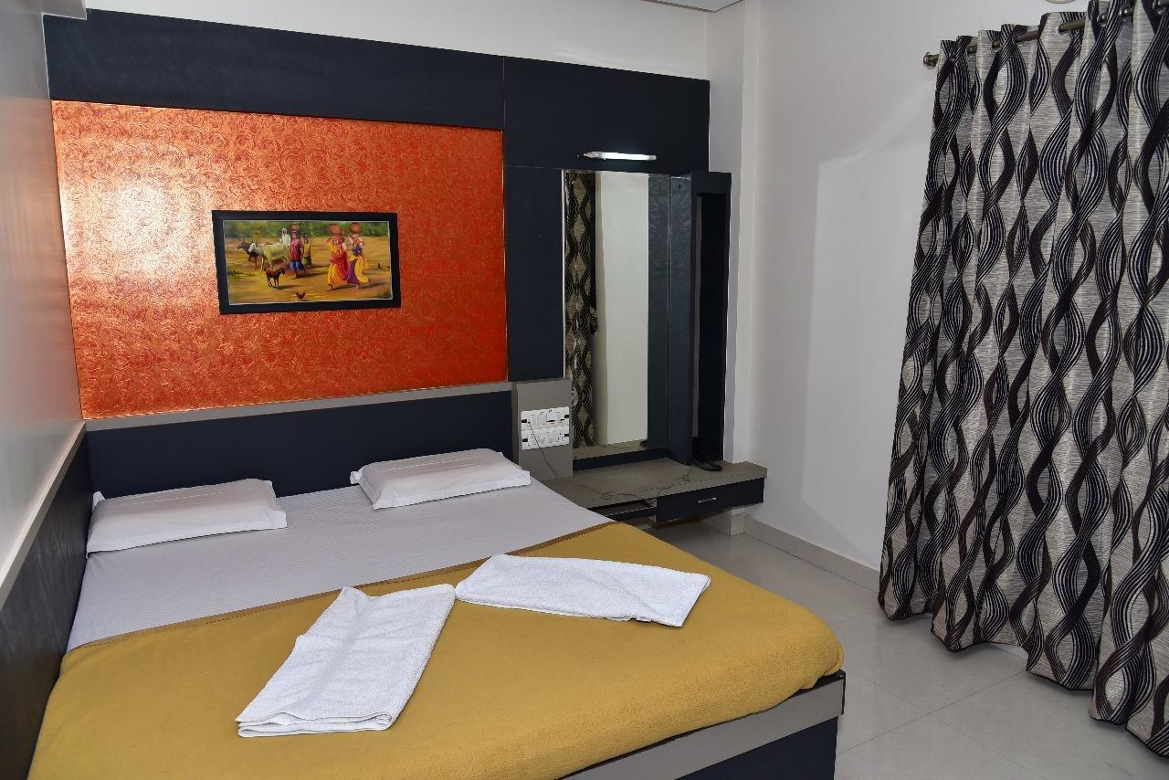 بيلاري Iroomz Dwaraka Residency المظهر الخارجي الصورة
