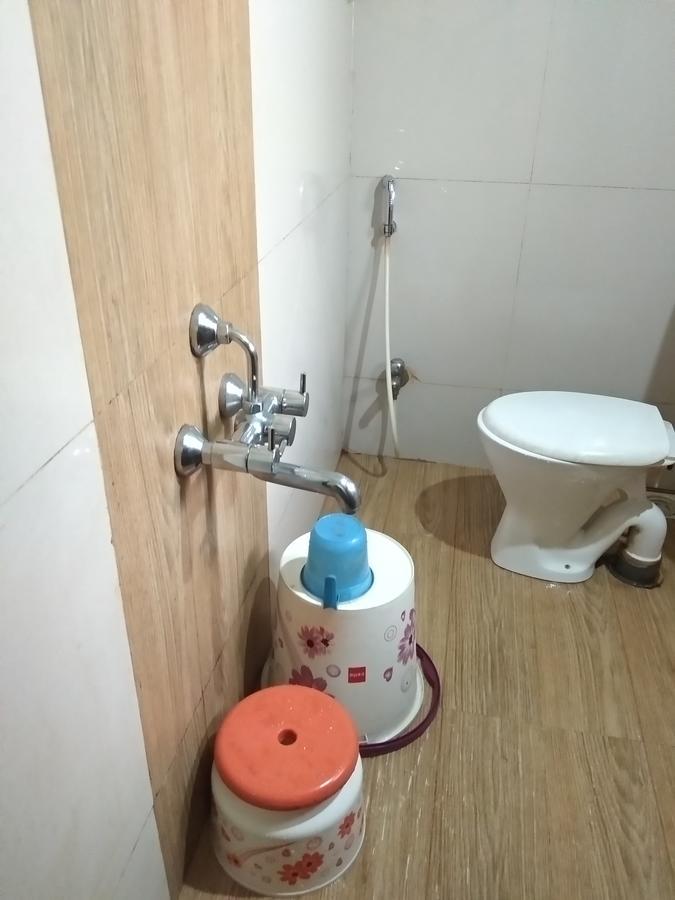 بيلاري Iroomz Dwaraka Residency المظهر الخارجي الصورة